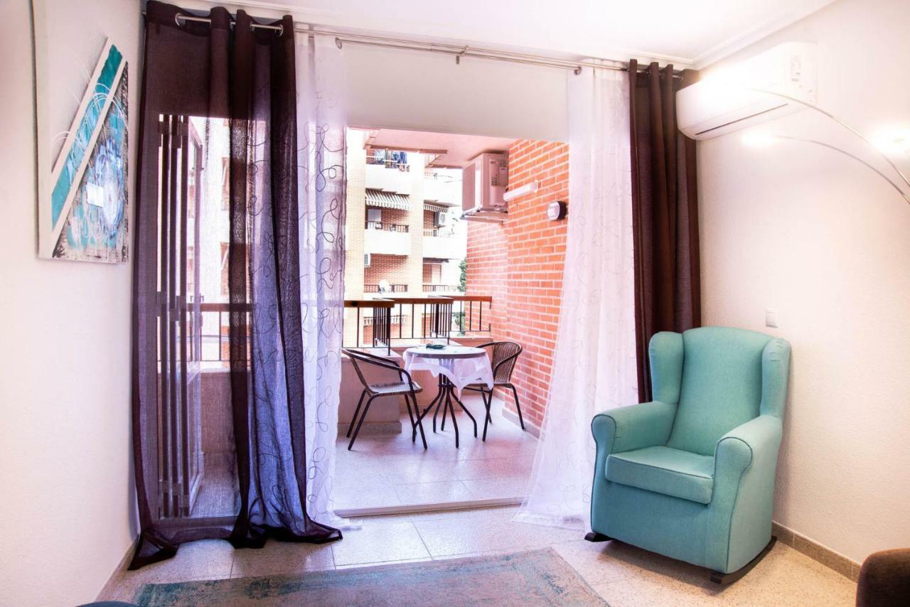 Holiday Royal Suite Concordia Torrevieja Exterior foto