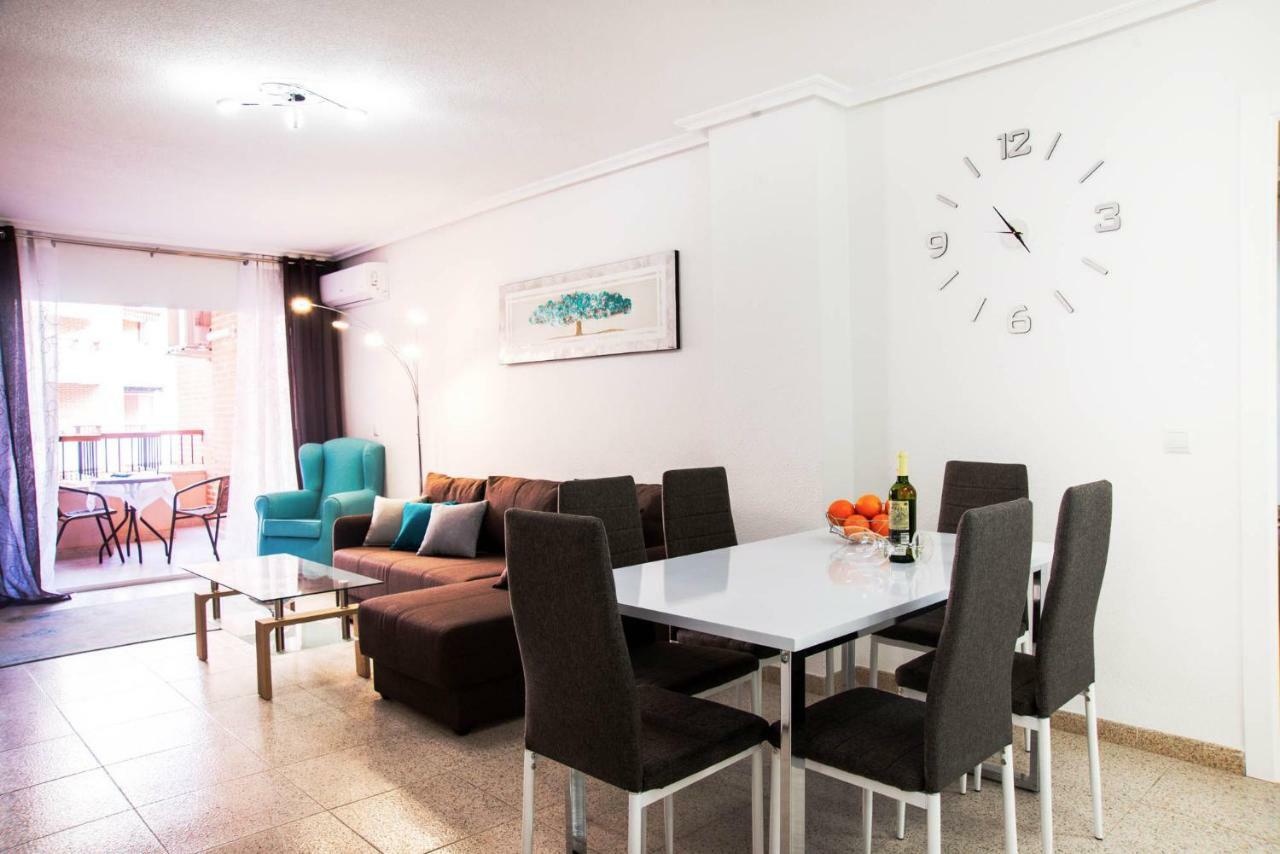 Holiday Royal Suite Concordia Torrevieja Exterior foto