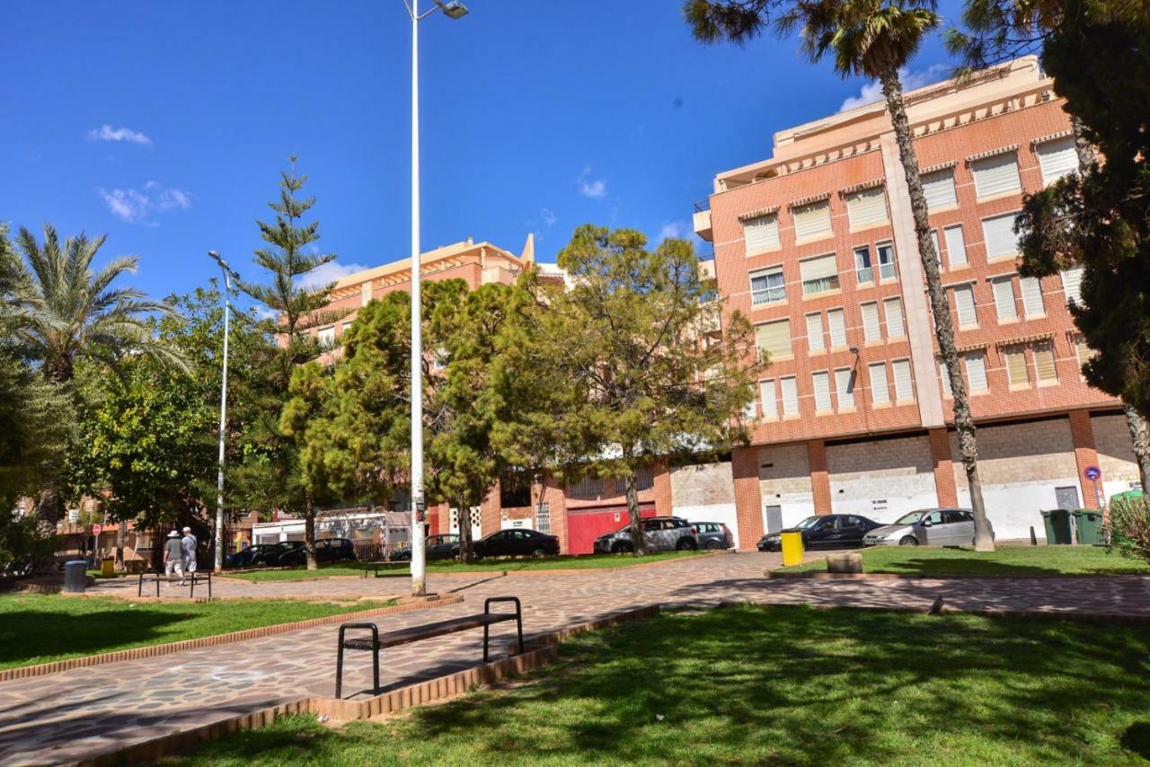 Holiday Royal Suite Concordia Torrevieja Exterior foto