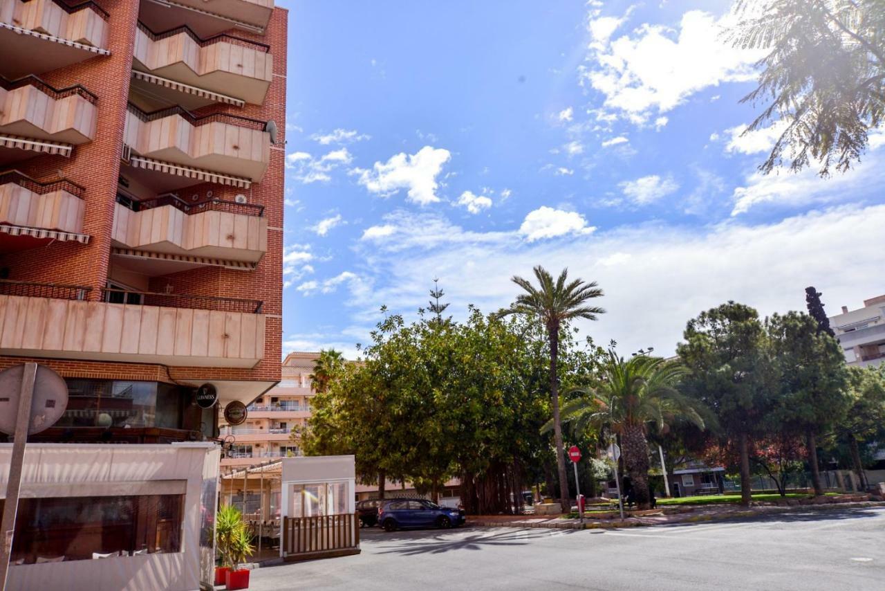 Holiday Royal Suite Concordia Torrevieja Exterior foto